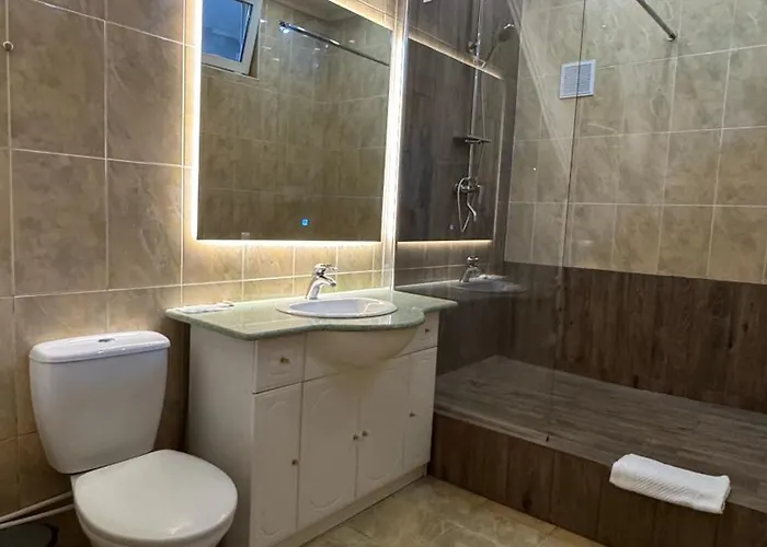 Apartment Boomerang *